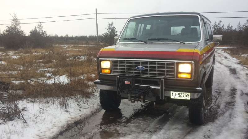 Illustration for article titled 1989 Ford E-250 Quigley 4x4: The Oppositelock Review